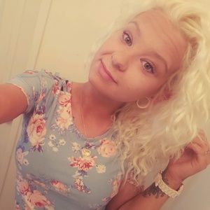 Meet your Posher, Michaela